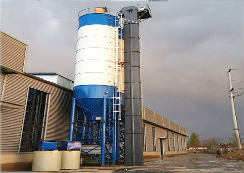 水泥儲(chǔ)存罐斗式提升機(jī)