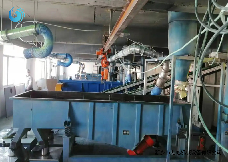 墨粉篩選直線篩使用現場