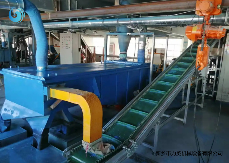 碳化硅分級振動篩使用現場