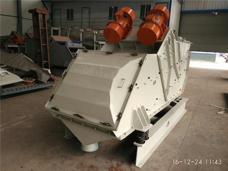 硅粉行業直線振動篩的選型分析