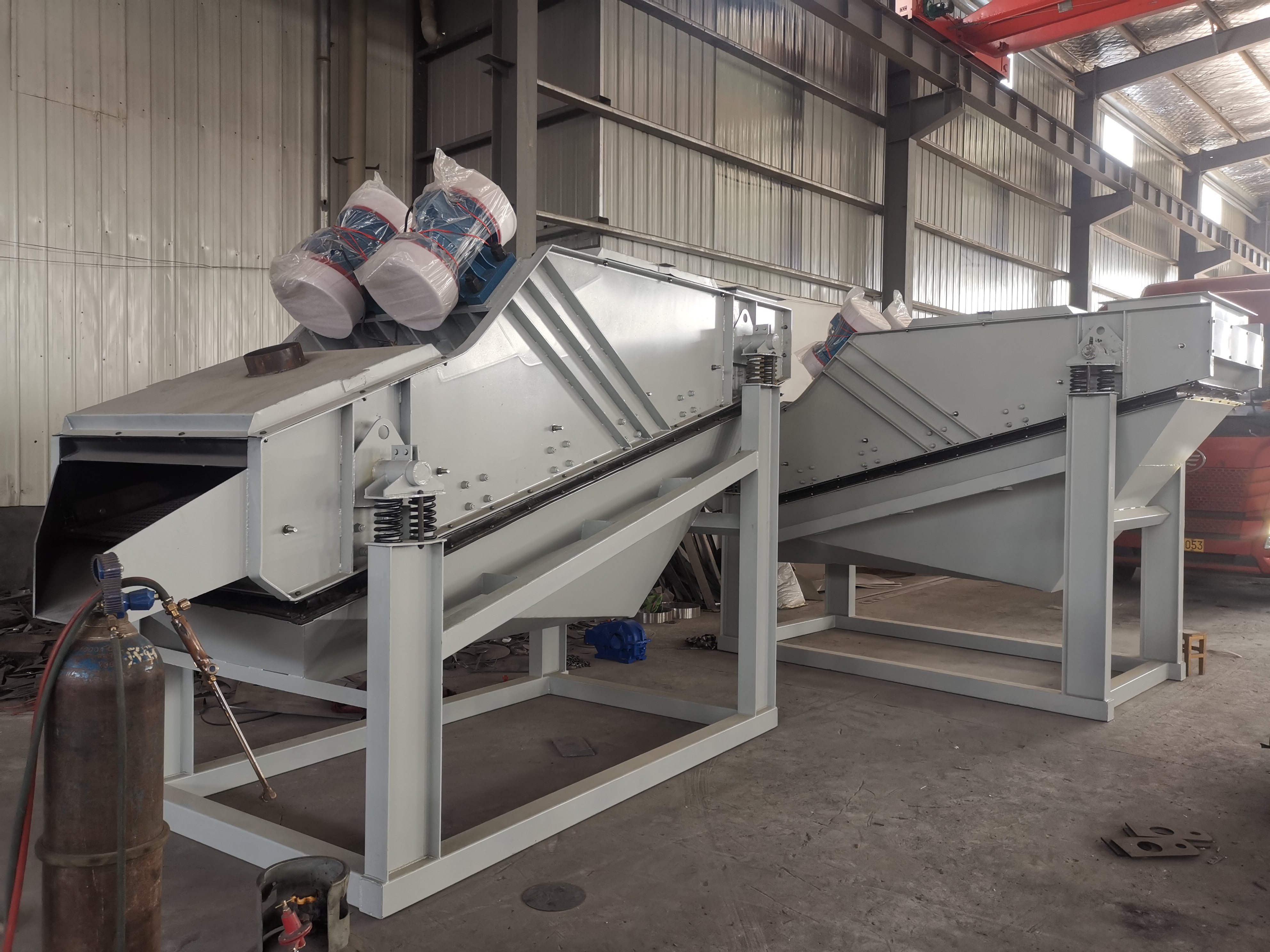 鈉長石篩選直線篩選擇多大設備